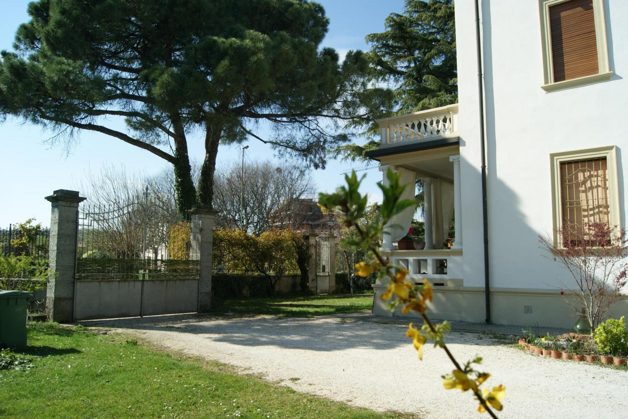 Il Bozzolo Eco Boutique Apartments Valeggio sul Mincio Eksteriør billede