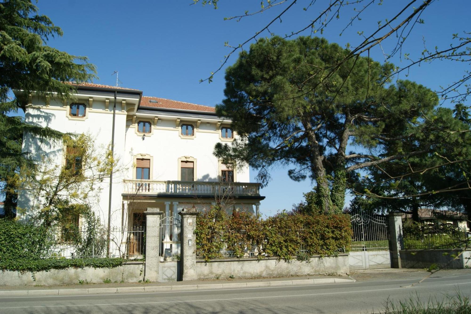 Il Bozzolo Eco Boutique Apartments Valeggio sul Mincio Eksteriør billede